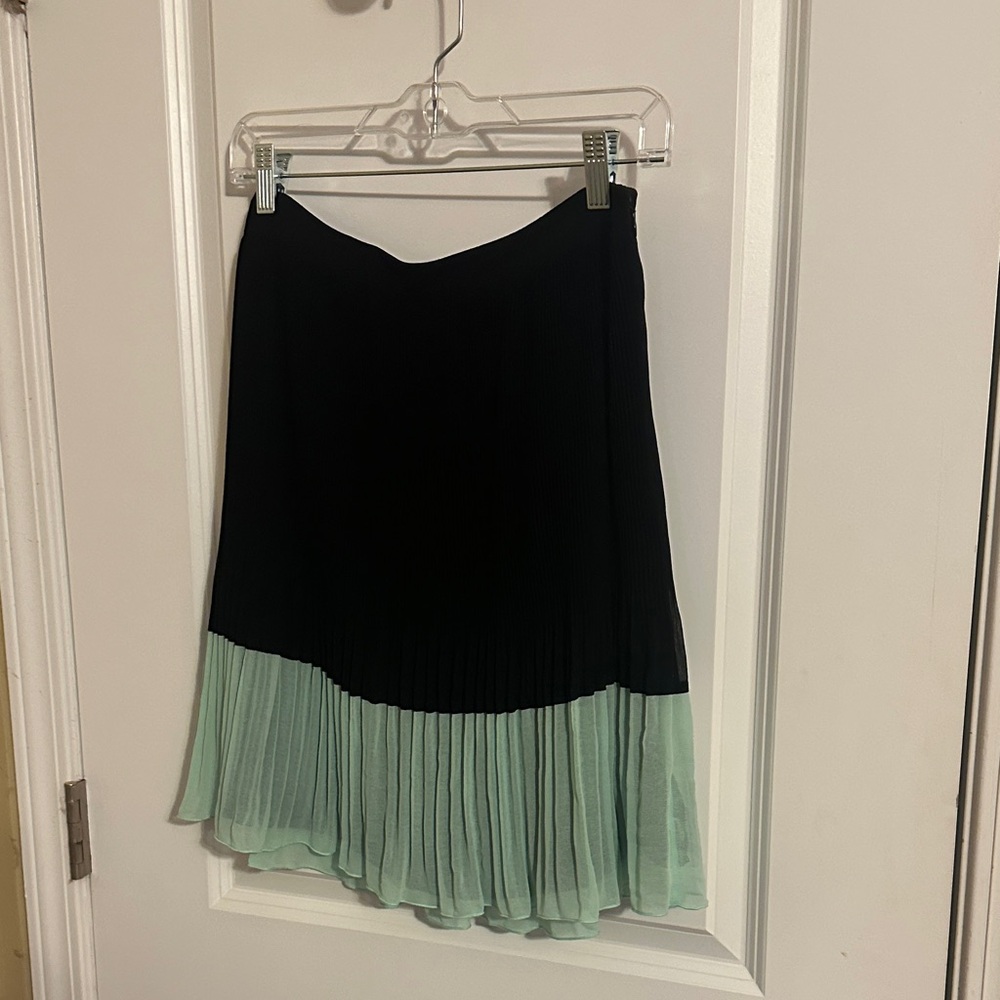 Bebe Black and Mint A-Line Skirt